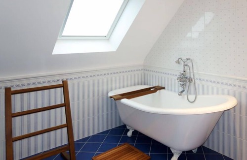 Saint-Michel-en-Greve Apartment | Belle vue sur mer by Interhome