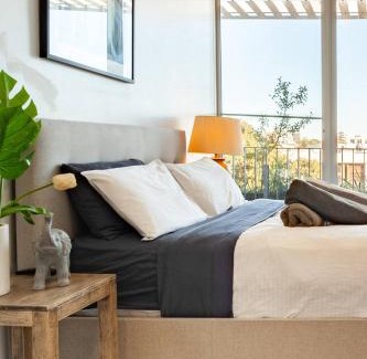 Bellevue Hill Apartment | Bellevue Hill Designer | Central location + views