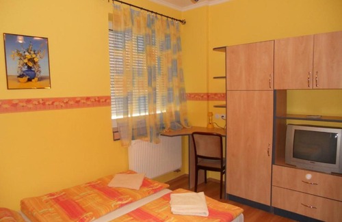 Oroshaza House | Belvárosi Vendégház