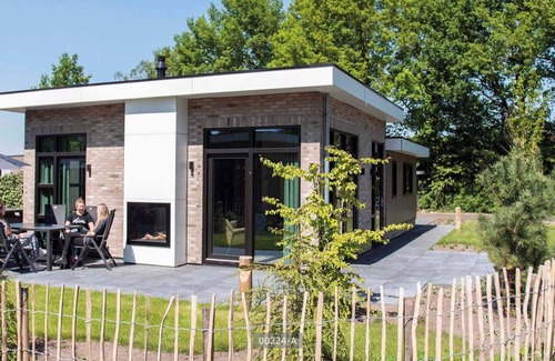 Cromvoirt Ski Chalet | ✓ Belvedere at Résidence de Leuvert ✓ Holiday home for six persons ✓ Situated close to 's Hertogenbosch (North Brabant) ✓ Near De IJzeren Man ✓ Book directly at the park