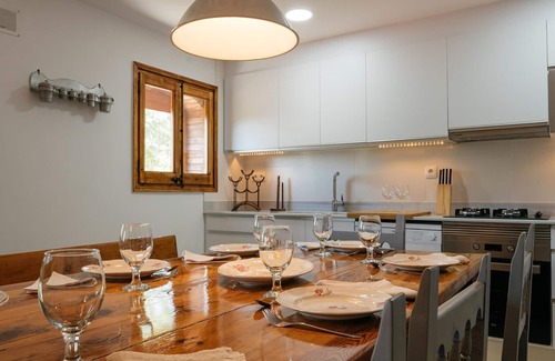 Castellnou de Bages Cottage | Belvilla by OYO Les Fonts