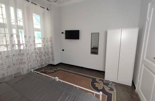 Sestri Ponente Apartment | Benny appartamento 3 CAMERE DA LETTO ad uso ESCLUSIVO Genova Aeroporto