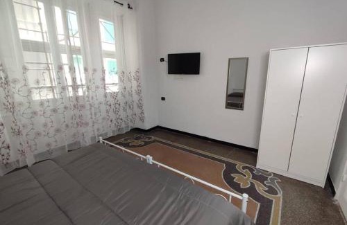 Sestri Ponente Apartment | Benny appartamento 3 CAMERE DA LETTO ad uso ESCLUSIVO Genova Aeroporto