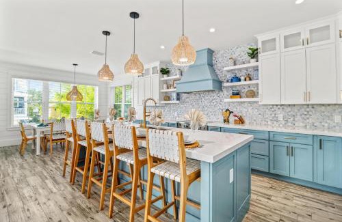 Bradenton Beach House | Bennys Bungalow - 2213