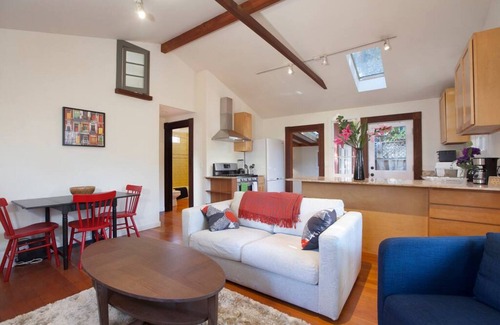 Poets Corner House | Berkeley Cottage, Comfy, Stylish ★ Good Wi-Fi