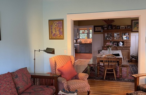 South Berkeley House | Berkeley home with cottage & hot tub, near UC & SF