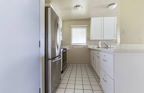 Wailua Apartment | Best Choice! Unit with Kitchen, Outdoor Pool, Free Parking Onsite!