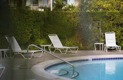 Wailua Apartment | Best Choice! Unit with Kitchen, Outdoor Pool, Free Parking Onsite!