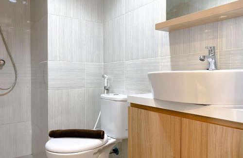 Cikarang Apartment | Best Deal and Restful 1BR Vasanta Innopark Apartment By Travelio