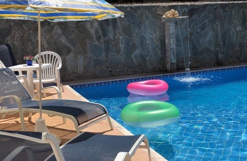 Vilas do Atlantico House | Best holiday home 5/4 (2Suites) Air cond, Beach, Pool, Fun and Internet