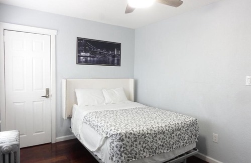 Hillside House | Best Home To Visit NYC+Hot Tub+EWR Airport+Free Parking