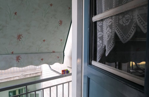 Attiki Apartment | Best House Larisis Metro Athens