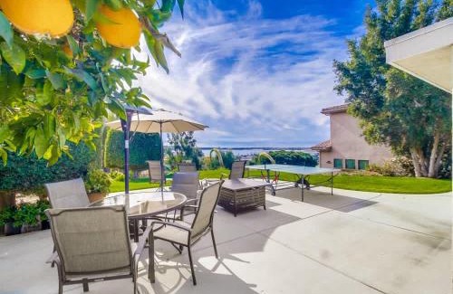 Bay Park House | Best Ocean & Bay Views in SD Large Backyard Air Conditioning