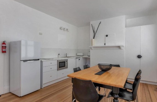 North Hobart House | Best on Letitia Central spacious stylish sleeps 6