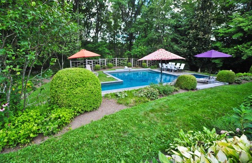 Roxbury House | BEST TOWN ROXBURY! PoshPadsCT "PAINTER - POOL" 1.5Hrs NYC, Mint, Ski, Fires, BBQ