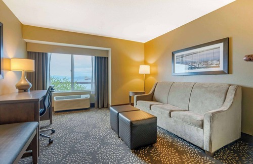 Astoria Hotel | Best Western Columbia River Waterfront Hotel Astoria