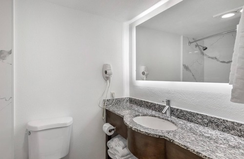 Land of the Presidents Hotel | Best Western Palm Beach Lakes