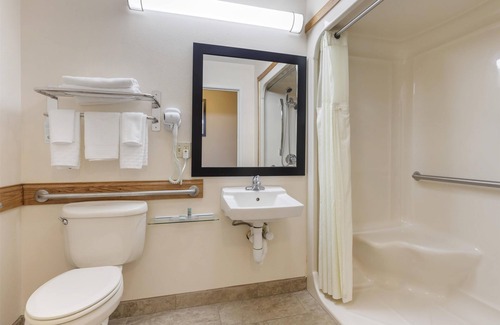Parsons Hotel | Best Western Parsons Inn
