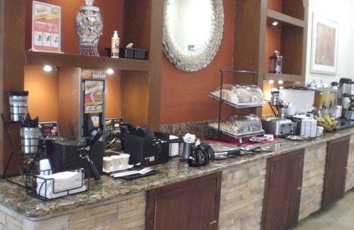 North Palm Beach Hotel | Best Western Plus Palm Beach Gardens Hotel & Suites and Conference Ct