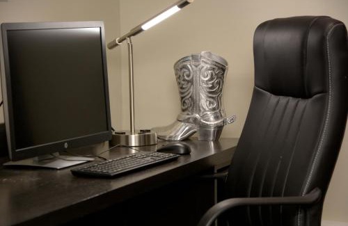 North Loop Hotel | Best Western Plus Austin Central