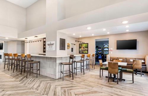 Bourbonnais Hotel | Best Western Plus Bourbonnais Hotel & Suites
