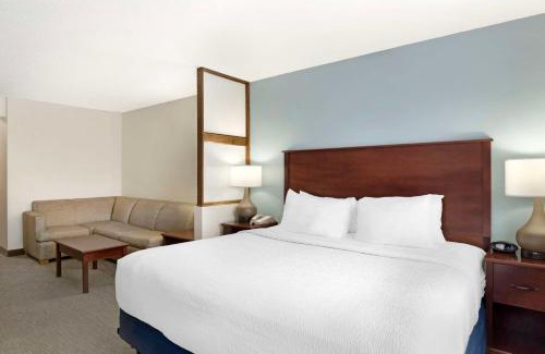 Zion Crossroads Hotel | Best Western Plus Crossroads Inn & Suites