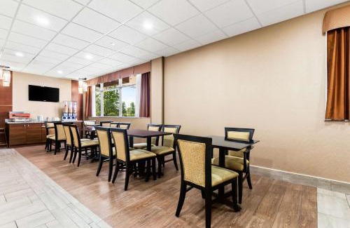 Centre Wellington Hotel | Best Western Plus Fergus Hotel
