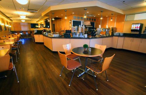 East Kootenay Hotel | Best Western Plus Fernie Mountain Lodge