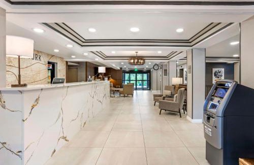 York Hotel | Best Western Plus Heritage Rail Inn & Suites