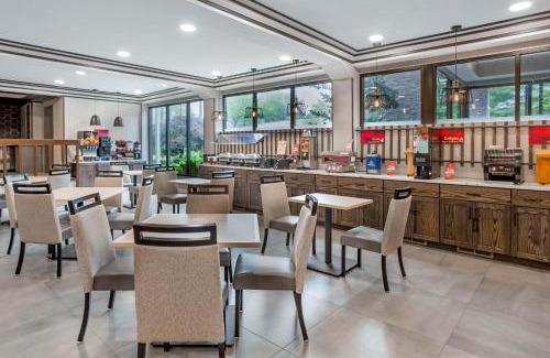 York Hotel | Best Western Plus Heritage Rail Inn & Suites