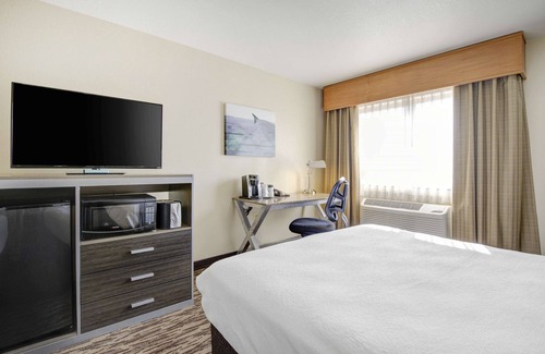 Spokane Hotel | Best Western Plus Peppertree Airport Inn