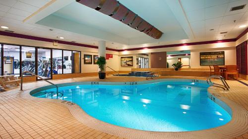 Calgary Hotel | Best Western PLUS Port O'Call Hotel