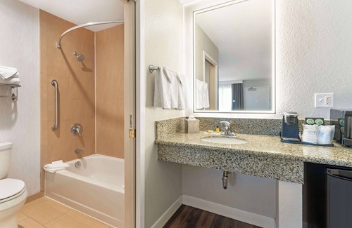 Rancho Cordova Hotel | Best Western Plus Rancho Cordova Inn