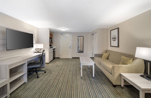 Redding Hotel | Best Western Plus Twin View Inn & Suites