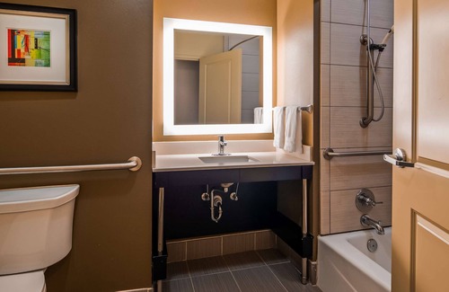 Hattiesburg Hotel | Best Western Plus University Inn