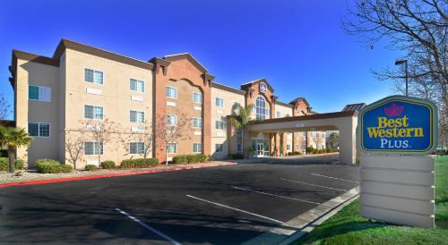Livermore Hotel | Best Western Plus Vineyard Inn