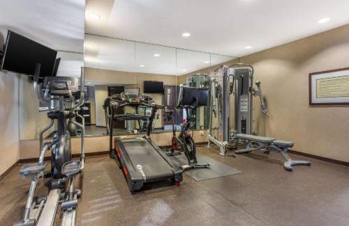 Santa Rosa Hotel | Best Western Plus Wine Country Inn & Suites