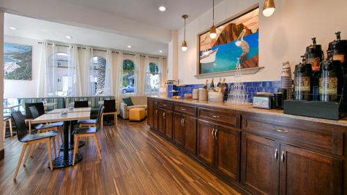 Morro Bay Hotel | Best Western San Marcos Inn