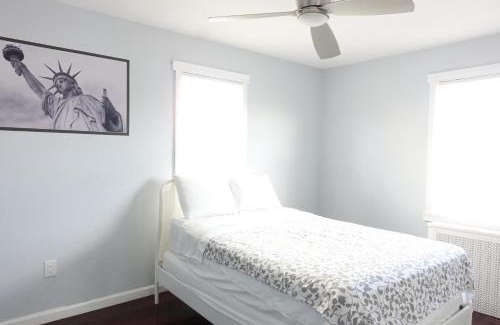 Hillside House | Best XL Home To Visit NYC+Hot Tub+Newark Airport+Free Parking
