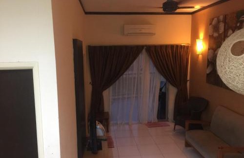 Endah Apartment | Bestari Homestay @ Gold Coast Morib