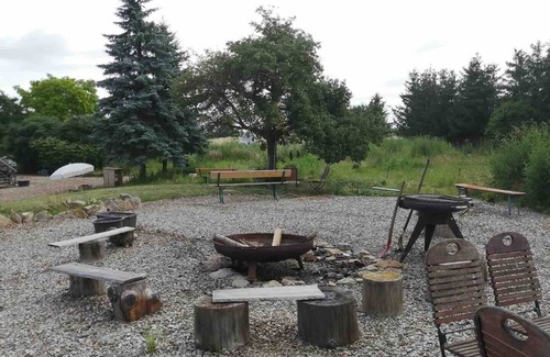 Heichelheim House | Bett am Kornfeld - Ferienhaus Mitten im Grünen Neben Pferdekoppel