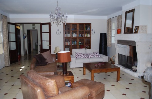 Maillane Other | Between Avignon and Les Alpilles, a traditional provence house. Garden and pool.