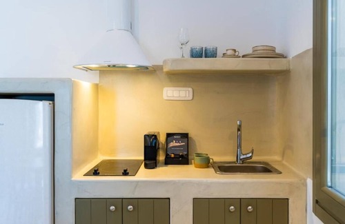 Exo Gonia Apartment | BH071 - C - Suite Santorini