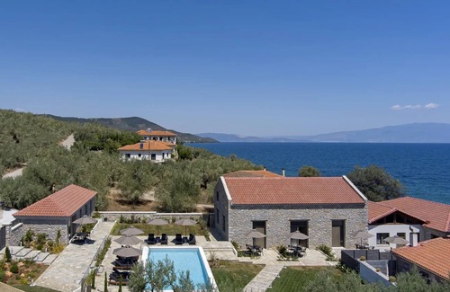 Sourpi House | BH1005 - C - Maisonette Magnisia