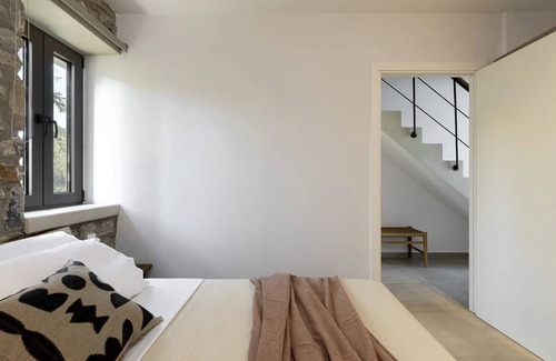 Sourpi House | BH1005 - C - Maisonette Magnisia