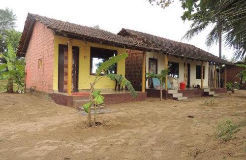 Hireguthi House | Bhagavan Cafe & Cottages
