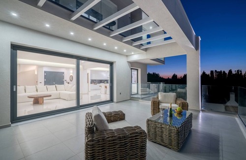 Akrotiri Villa | Bianca Luxury Villa - Private Pool