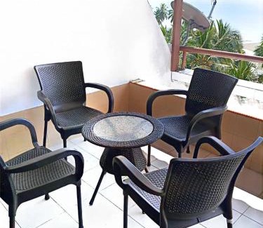 Taman Haji Zainal Apartment | Bidadari Lagoon 4 Islamic Homestay