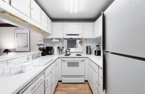 Lake Forest House | Big Dipper by Avantstay Cozy Tahoe City Condo Close To Everything!