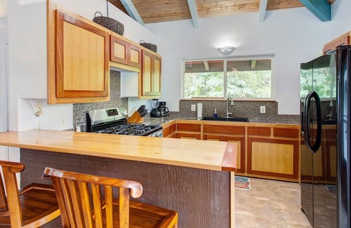 Keaau House | Big Island Bali Hideaway 2 Bedroom Home by Redawning